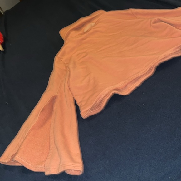 Free People Crop  Loose Fit Turtleneck  Size XS - Picture 5 of 9